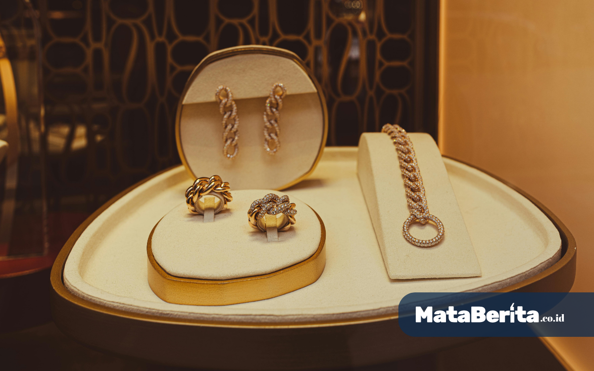Harga Emas Perhiasan 24 Karat Hari Ini Sabtu 25 Oktober 2025