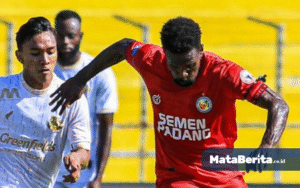 Semen Padang vs Arema FC