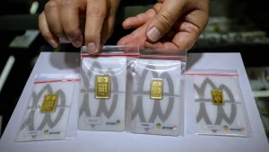 Harga Emas Antam Turun Rp99.000 Sepekan, Ekonom: Ini Peluang Beli Sebelum Melesat ke Rp3,5 Juta