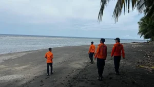 Fenomena Air Laut Surut di Ternate Pasca Gempa M 7,6, Warga Mulai Mengungsi ke Gunung